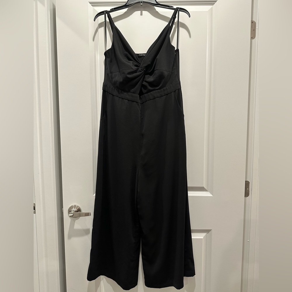CUT-OUT JUMPSUIT - BLACK - SIZE LARGE
